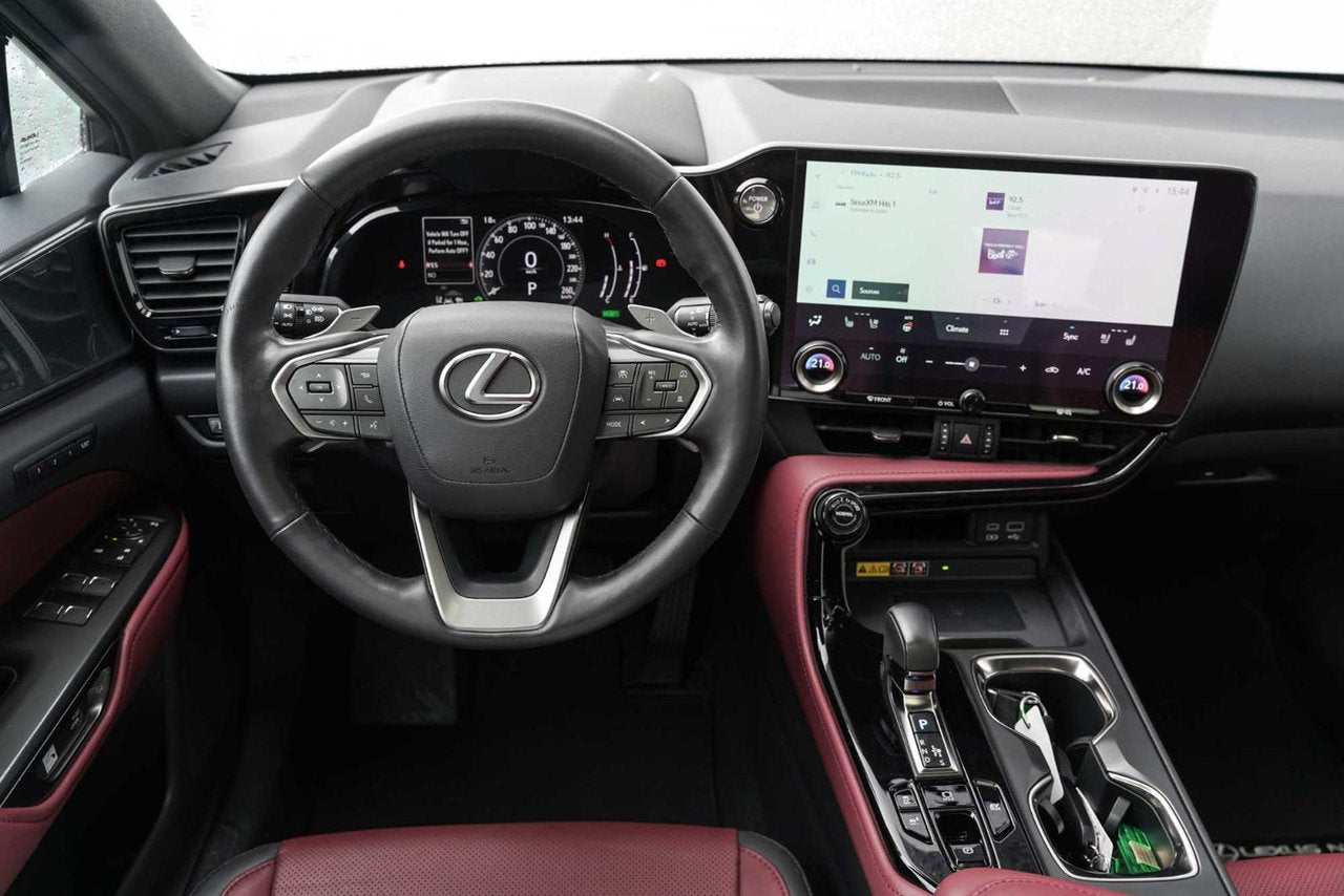 2022 Lexus NX 350h 350h DEMO LUXURY HYBRIDE CUIR ROUGE TOIT PANO NAV