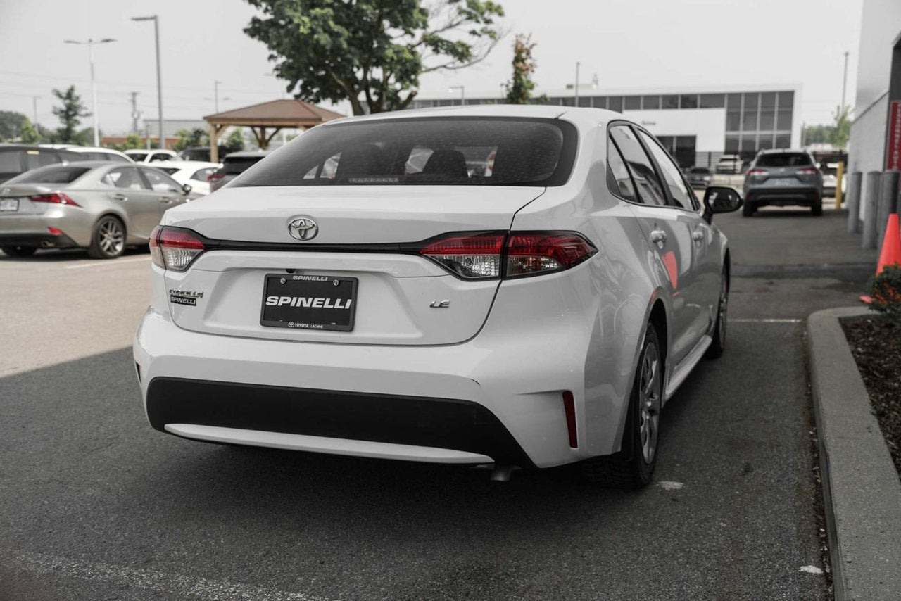 2022 Toyota Corolla LE