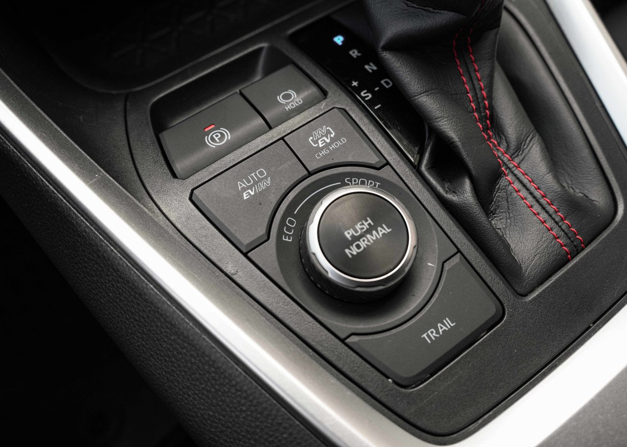 2024 Toyota RAV4 Prime SE