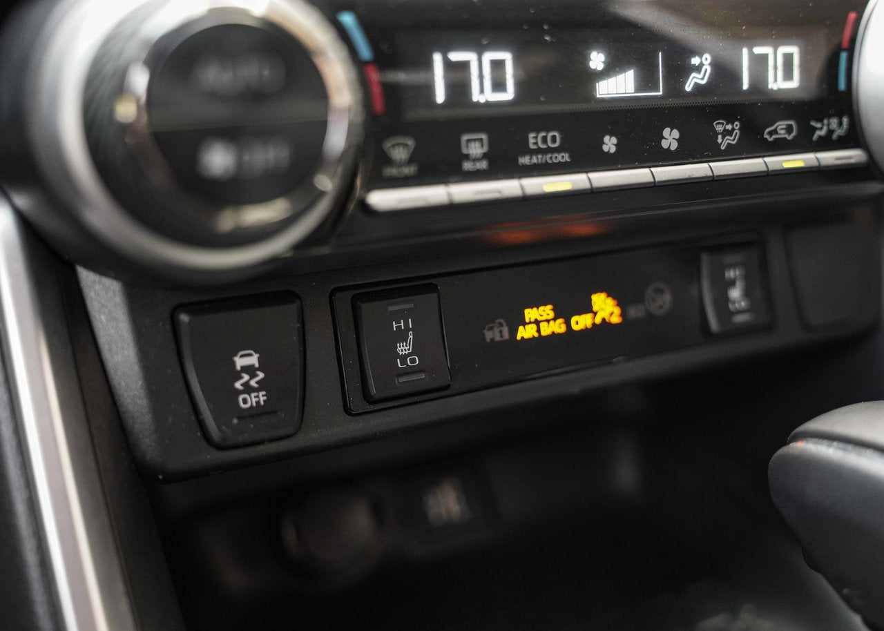 2024 Toyota RAV4 Prime SE