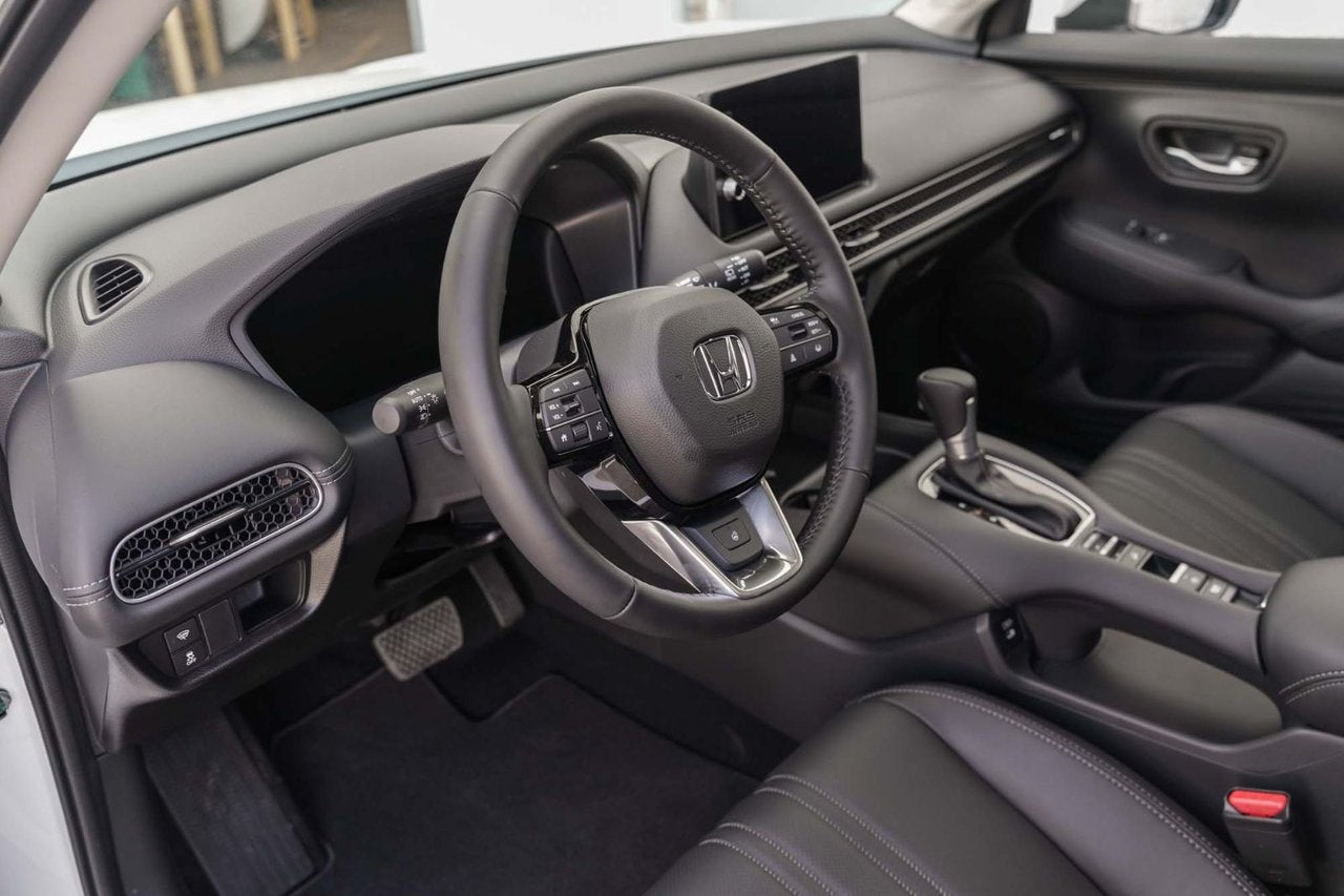 2026 Honda HR-V EX-L AWD; CUIR TOIT CAMERA ANGLES MORT MAGS 18''