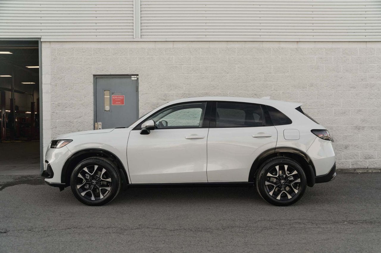 2026 Honda HR-V EX-L AWD; CUIR TOIT CAMERA ANGLES MORT MAGS 18''