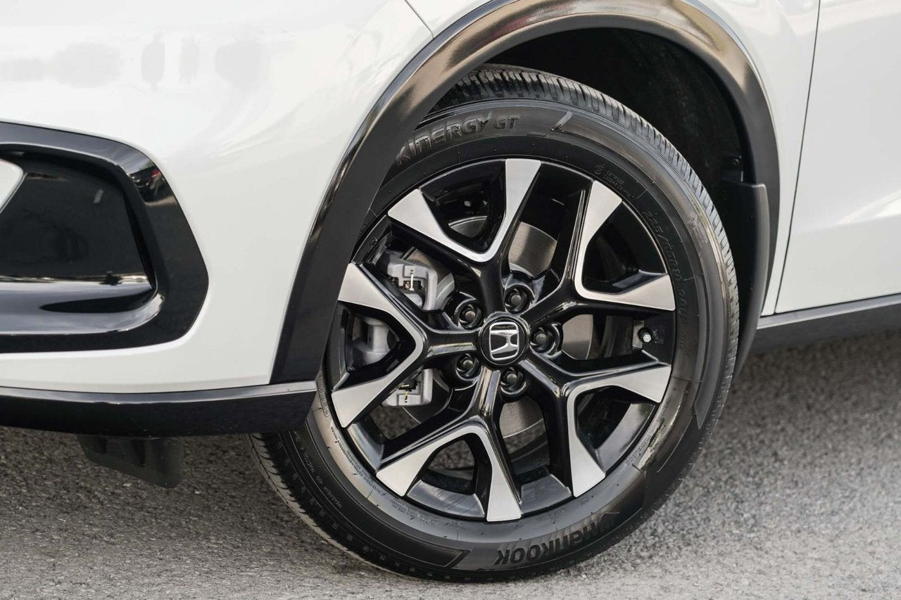 2026 Honda HR-V EX-L AWD; CUIR TOIT CAMERA ANGLES MORT MAGS 18''