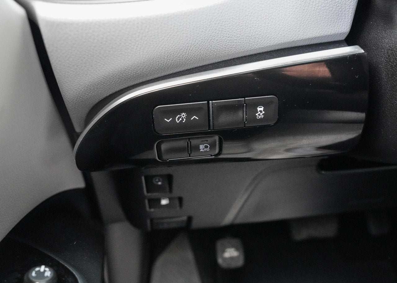 2021 Toyota PRIUS PRIME UPGRADE