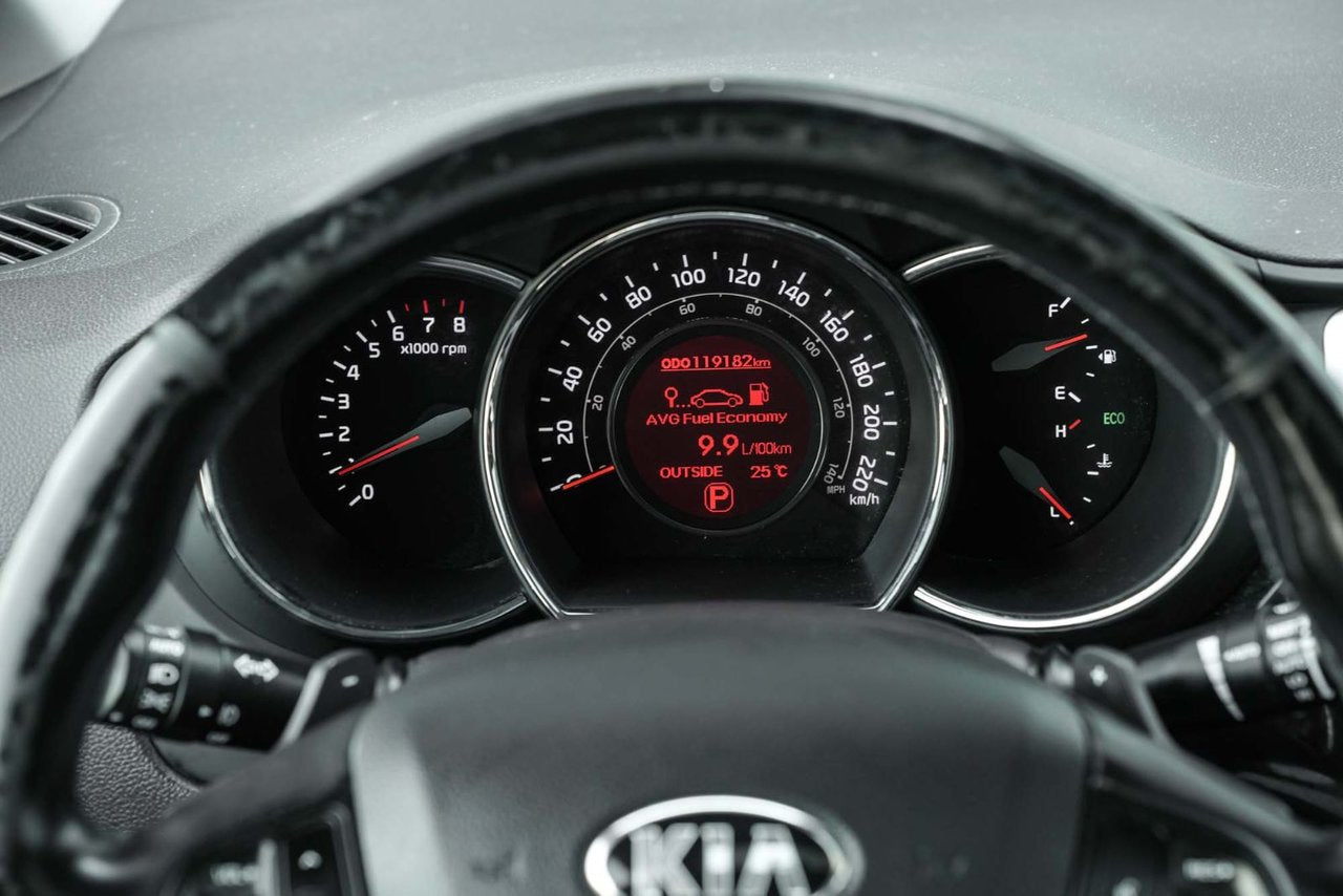 2016 Kia Rio SX; CUIR TOIT CAMERA SIEGE CHAUFFANT BLUETOOTH MAG