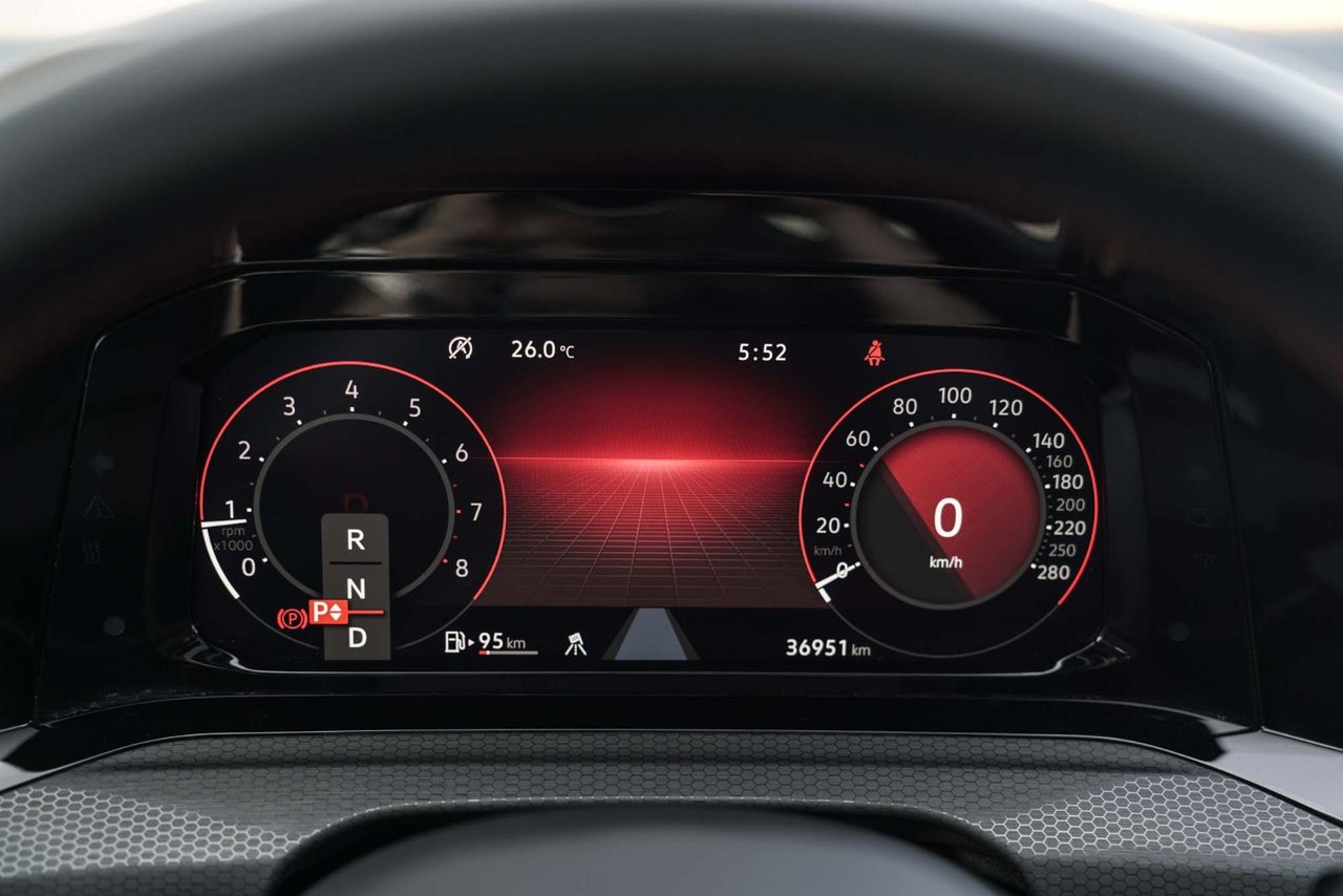 2024 Volkswagen Golf GTI PERFORMANCE/HUD/KEYLESS/VENTED SEATS/HARMAN KARDON