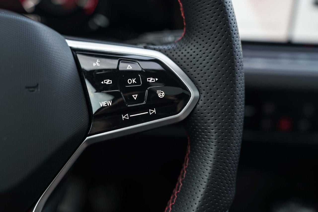 2024 Volkswagen Golf GTI PERFORMANCE/HUD/KEYLESS/VENTED SEATS/HARMAN KARDON