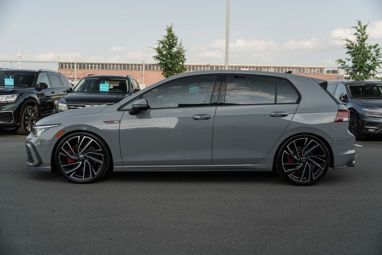 2024 Volkswagen Golf GTI PERFORMANCE/HUD/KEYLESS/VENTED SEATS/HARMAN KARDON