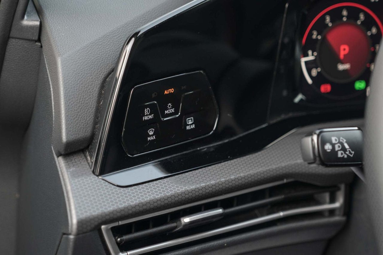 2024 Volkswagen Golf GTI PERFORMANCE/HUD/KEYLESS/VENTED SEATS/HARMAN KARDON