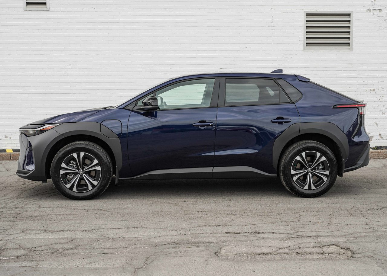 2025 Toyota BZ4X LE AWD