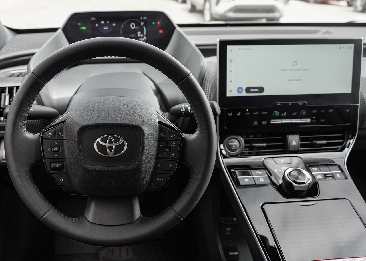 2025 Toyota BZ4X LE AWD