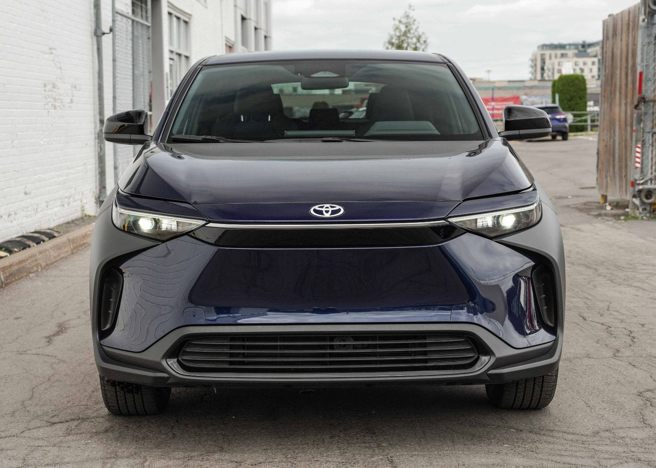 2025 Toyota BZ4X LE AWD
