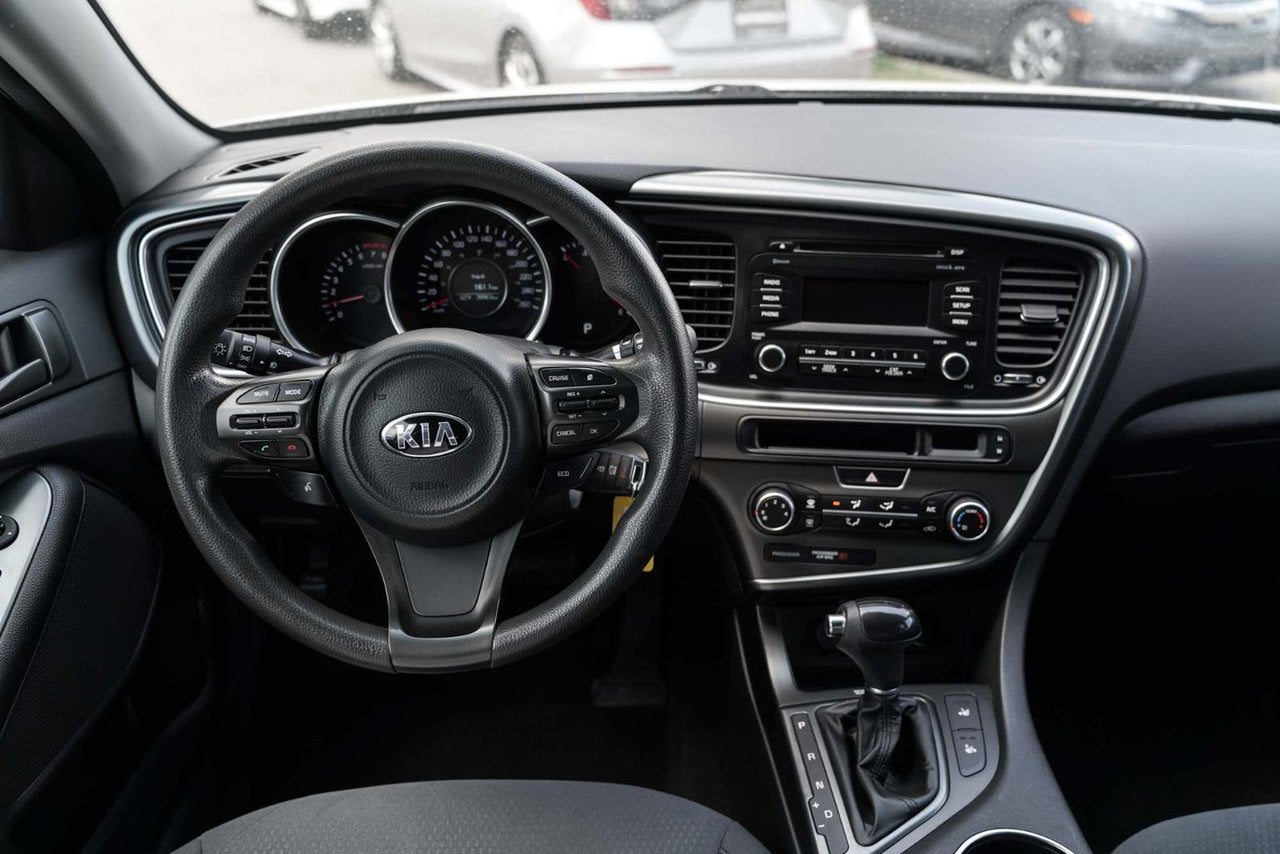 2014 Kia Optima LX; A/C SIEGES CHAUFFANT BLUETOOTH *BAS/LOW KM*