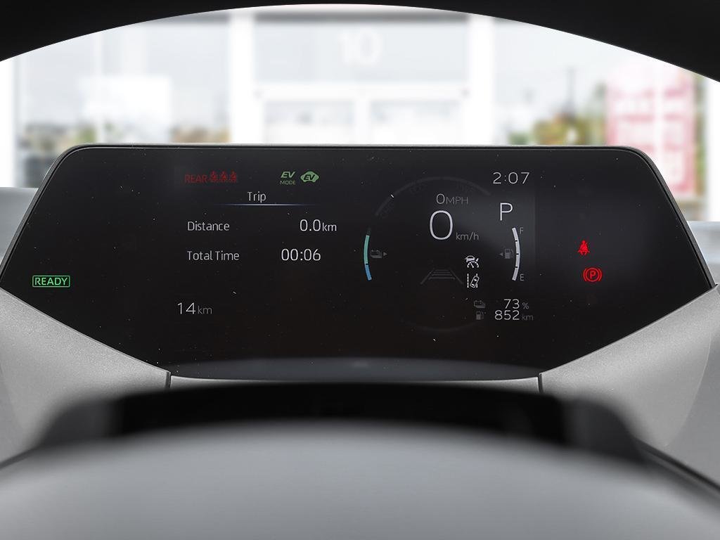 2025 Toyota Prius Plug-in Hybrid XSE