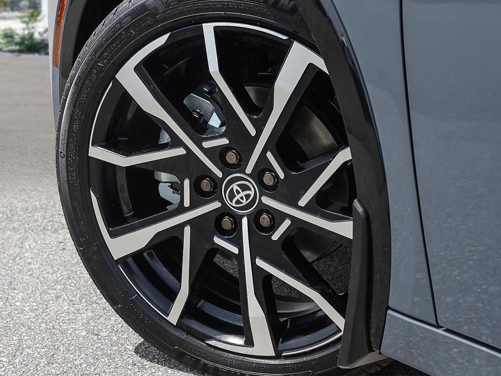 2025 Toyota Prius Plug-in Hybrid XSE