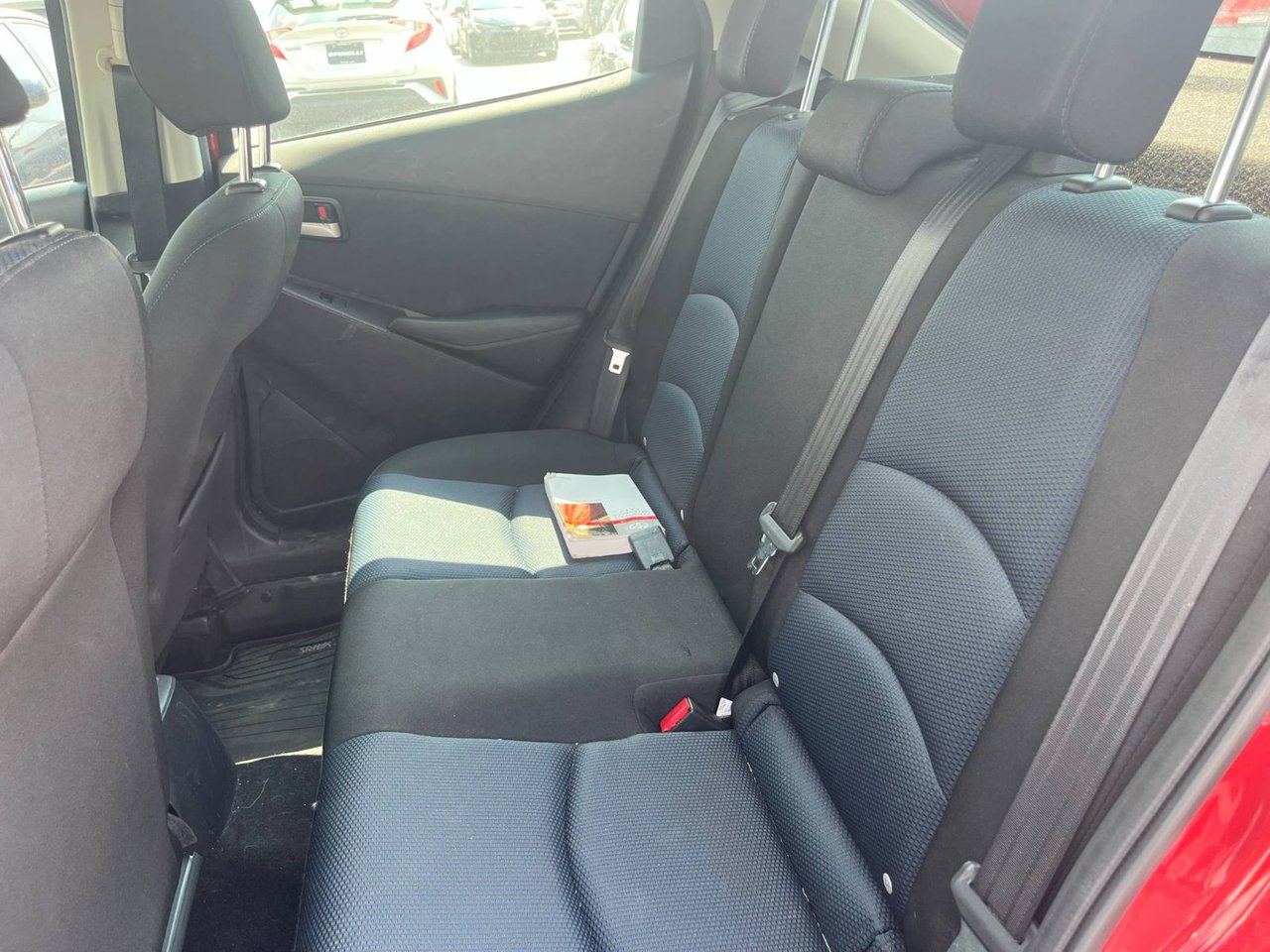 2020 Toyota Yaris Hatchback XLE