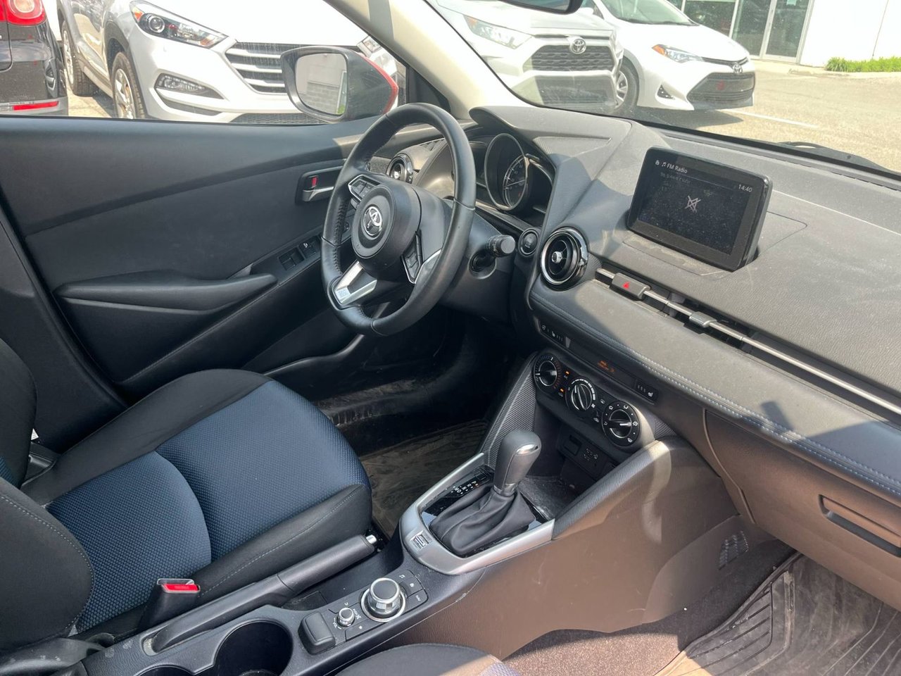 2020 Toyota Yaris Hatchback XLE