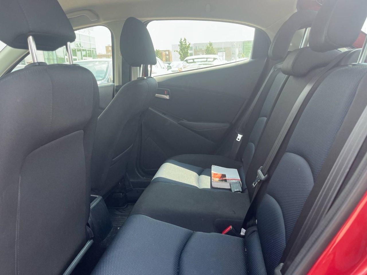 2020 Toyota Yaris Hatchback XLE