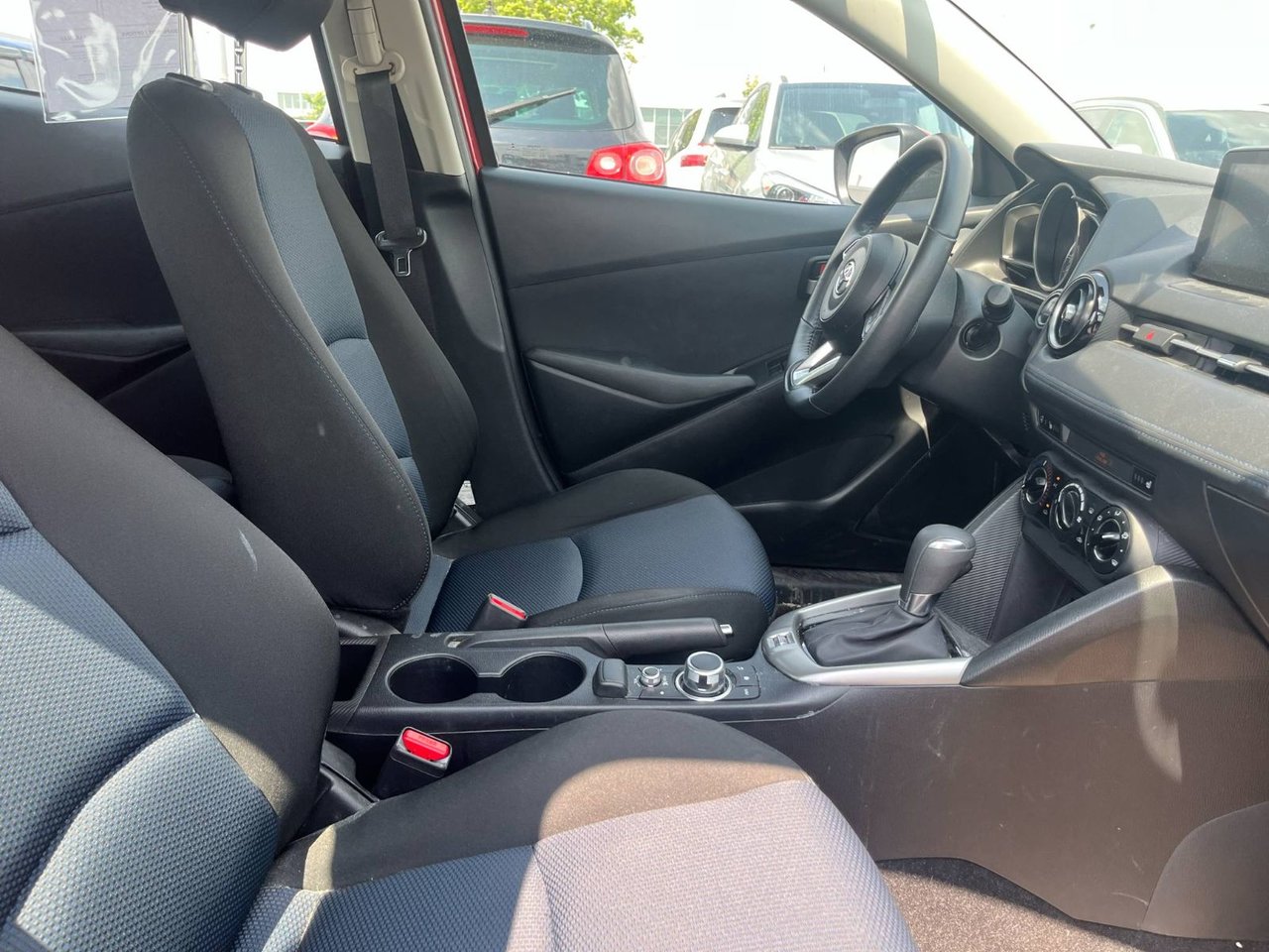 2020 Toyota Yaris Hatchback XLE