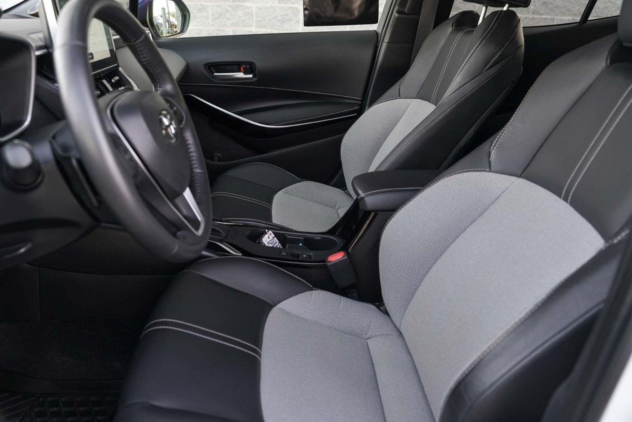 2023 Toyota Corolla Hatchback XSE LOW KM CARPLAY JBL BUILT IN JAPAN