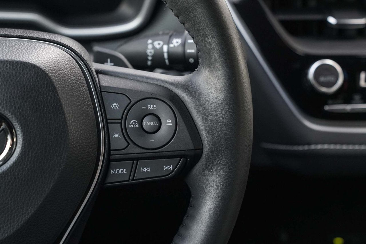 2023 Toyota Corolla Hatchback XSE LOW KM CARPLAY JBL BUILT IN JAPAN