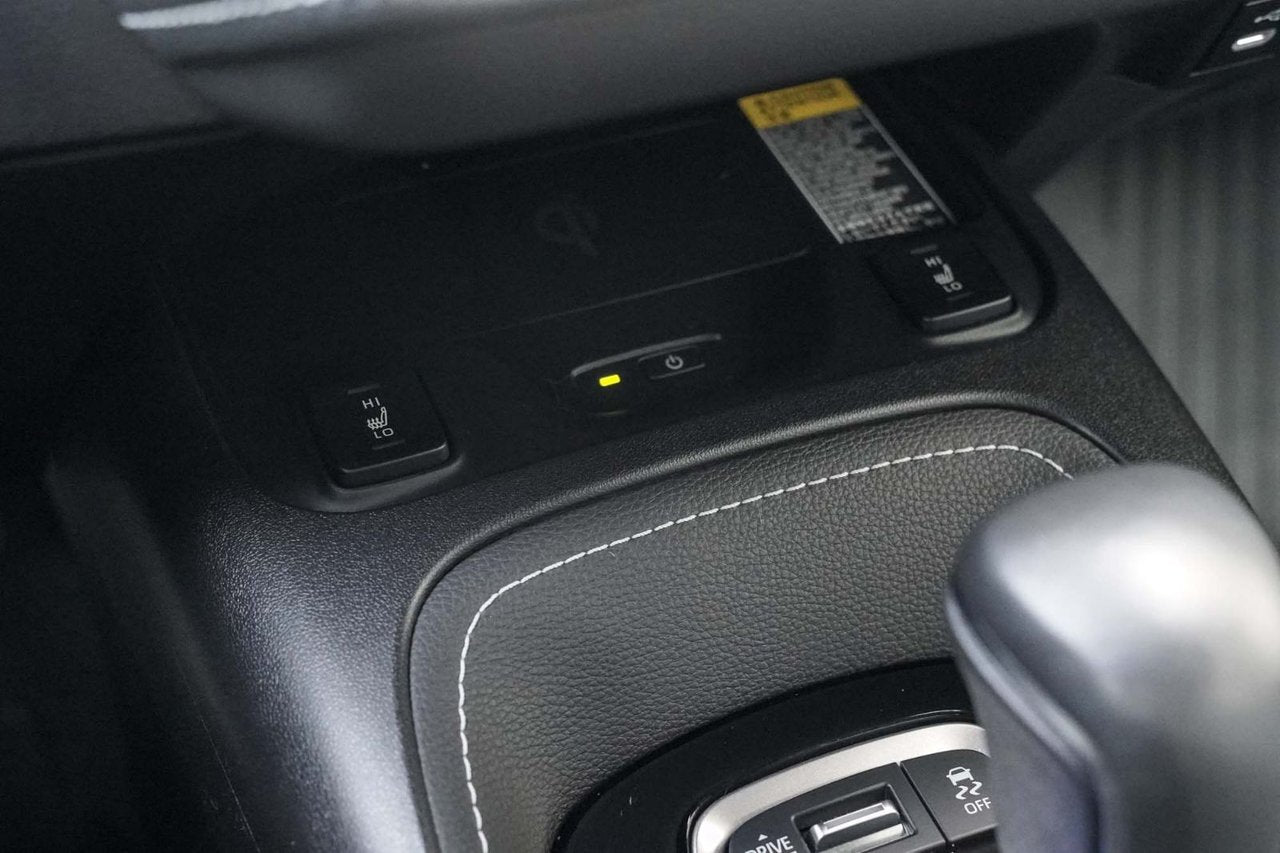 2023 Toyota Corolla Hatchback XSE LOW KM CARPLAY JBL BUILT IN JAPAN