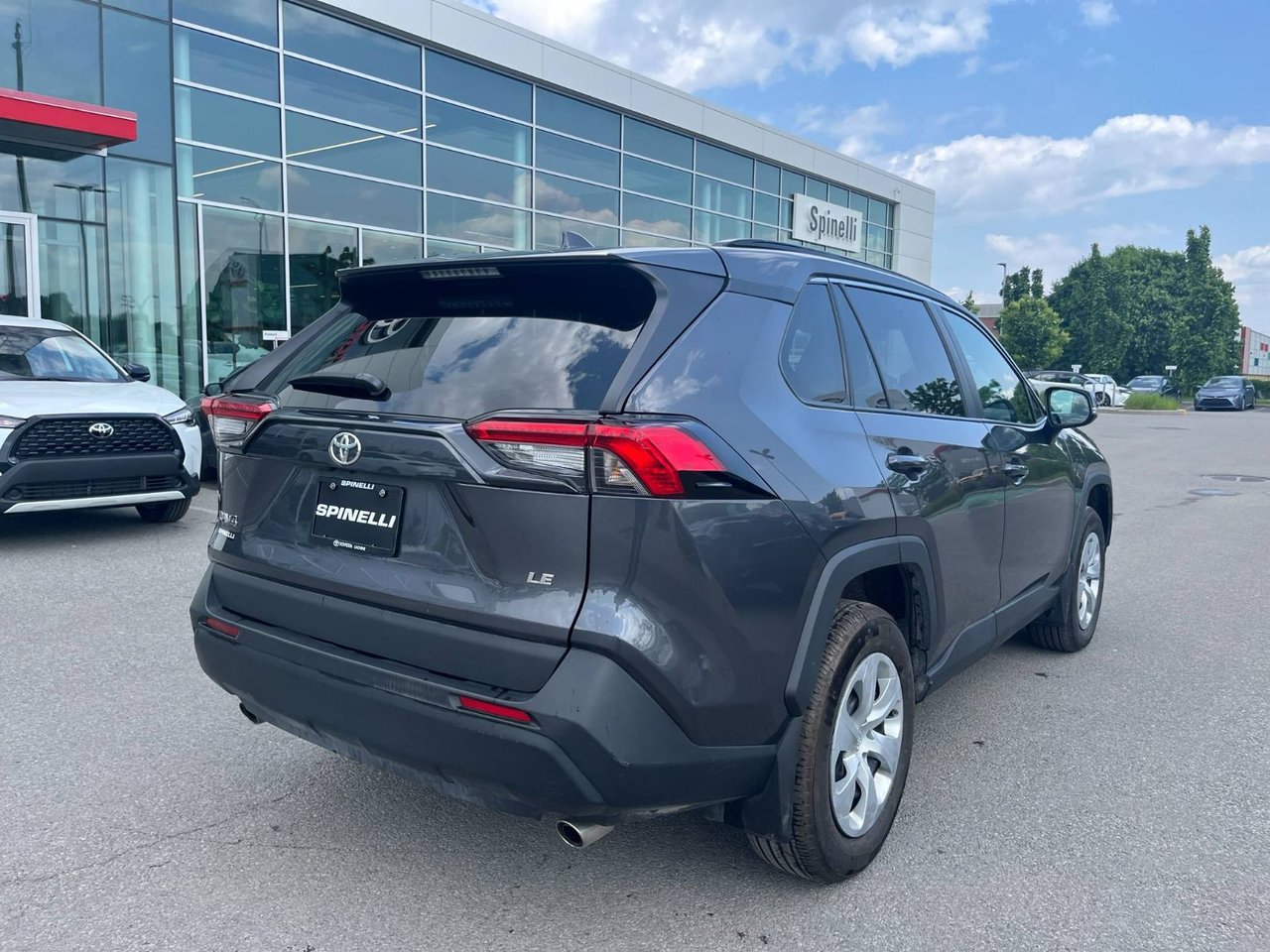 2021 Toyota RAV4 LE