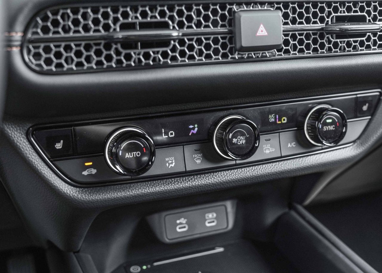 2026 Honda HR-V SPORT AWD; TOIT CAMERA ANGLES MORT MAGS 18