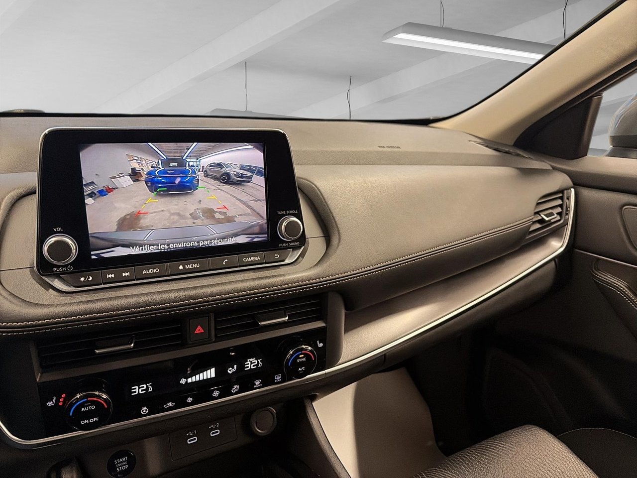 2024 Nissan Rogue SV Moonroof