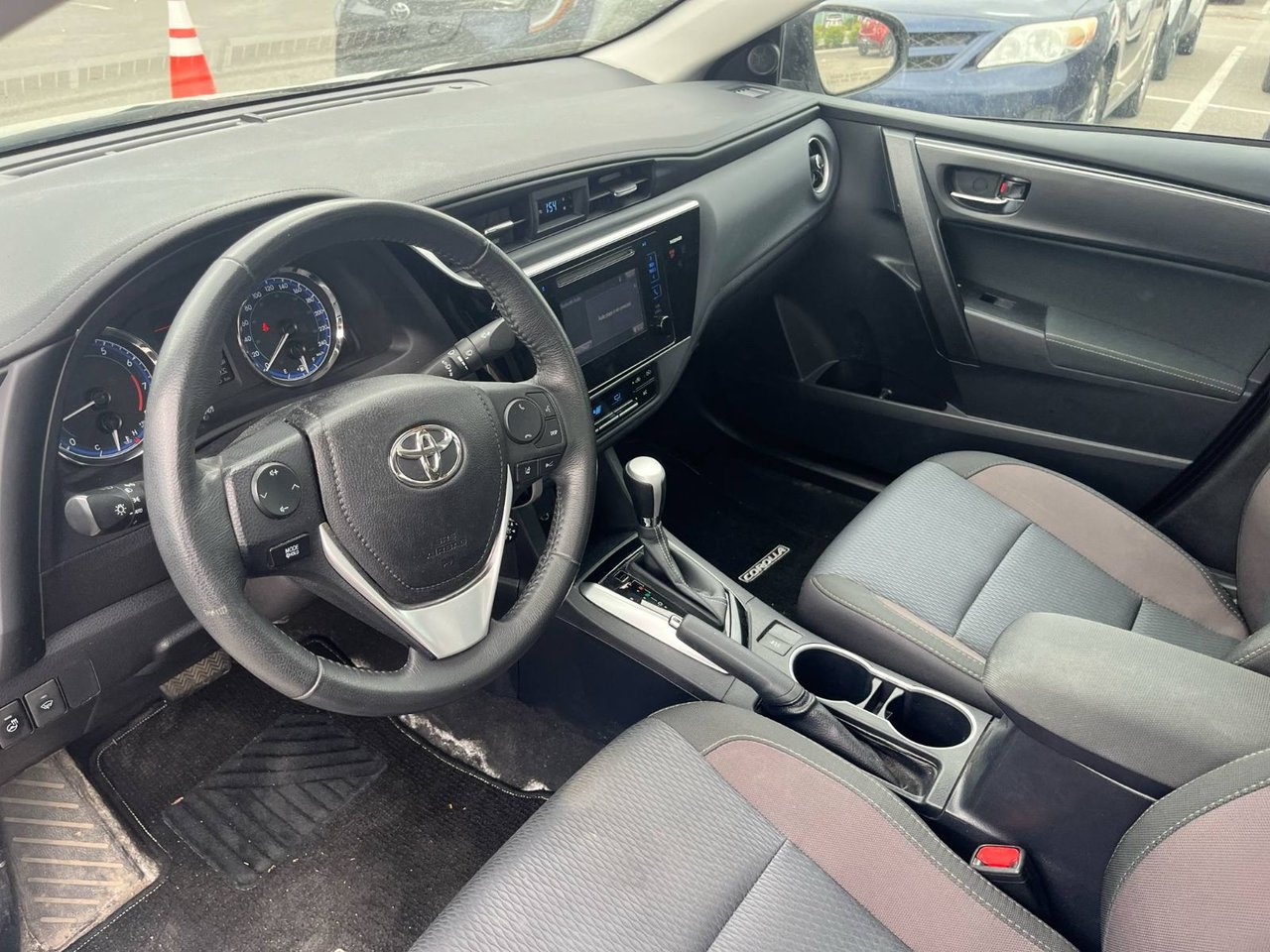 2017 Toyota Corolla LE UPGRADE