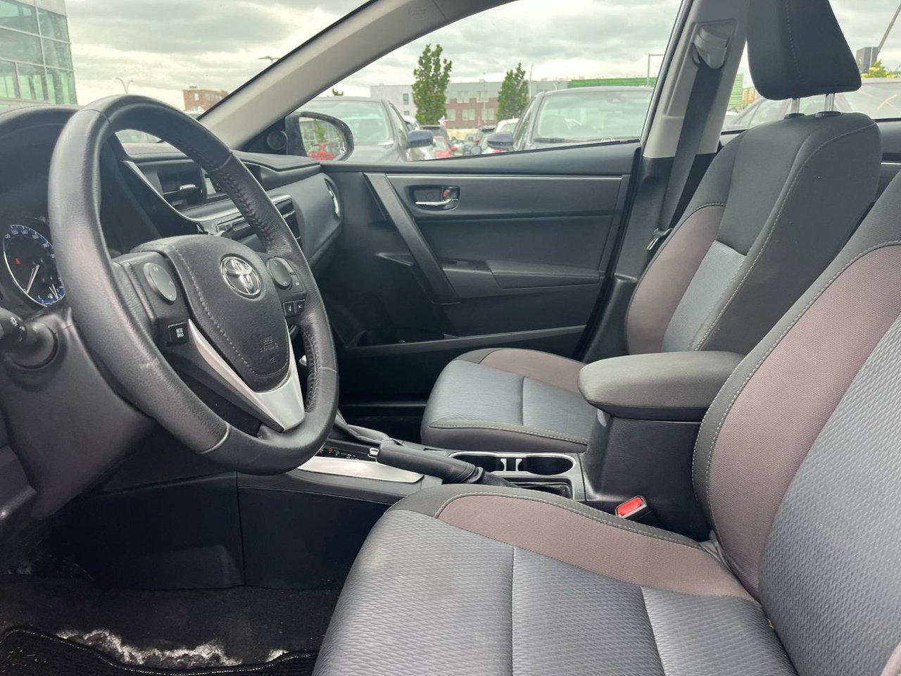 2017 Toyota Corolla LE UPGRADE