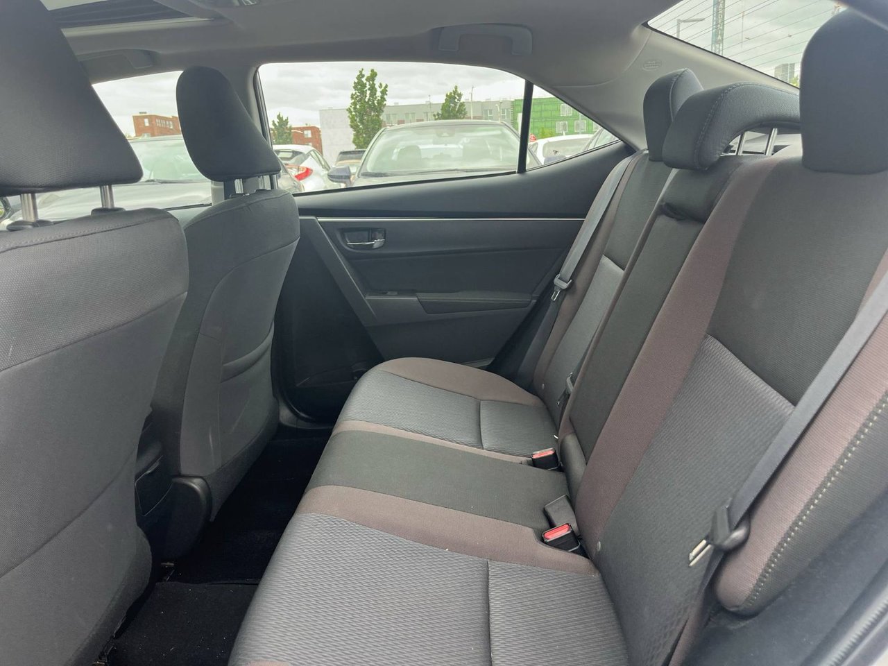 2017 Toyota Corolla LE UPGRADE