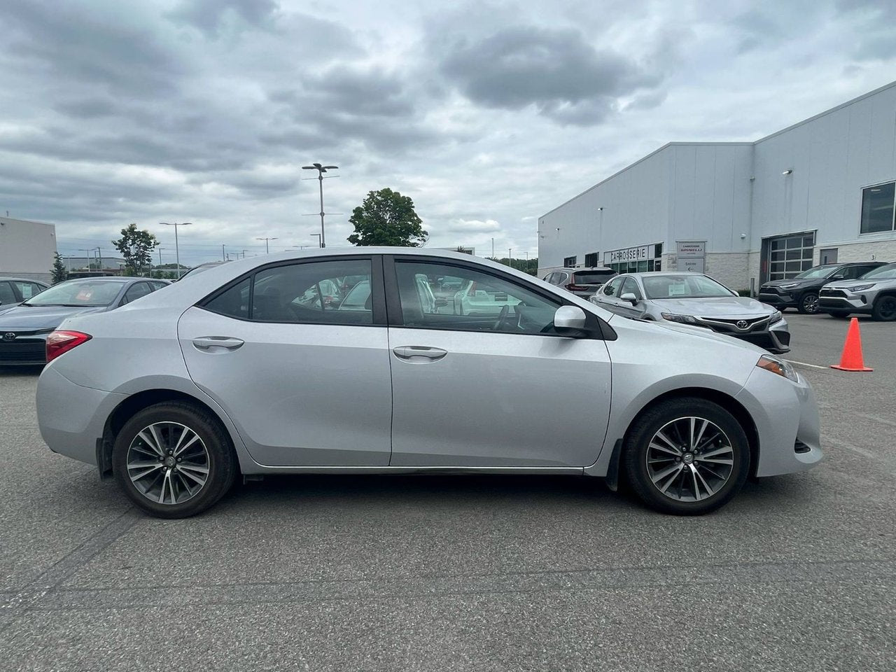 2017 Toyota Corolla LE UPGRADE