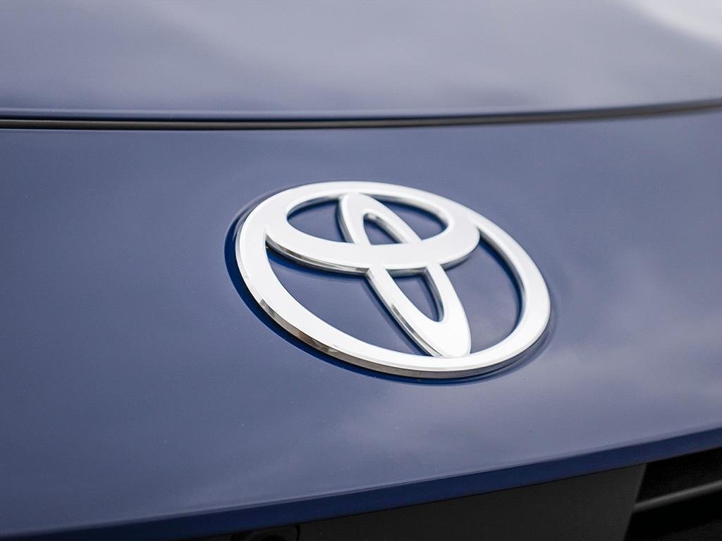 2025 Toyota Prius Plug-in Hybrid XSE PREMIUM