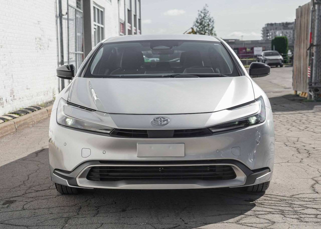 2024 Toyota PRIUS PRIME SE