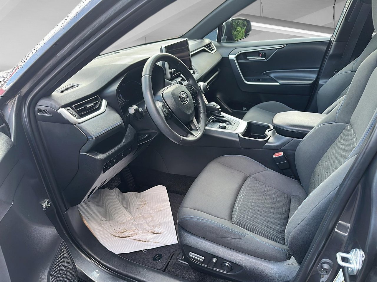 2023 Toyota RAV4 Hybrid SE