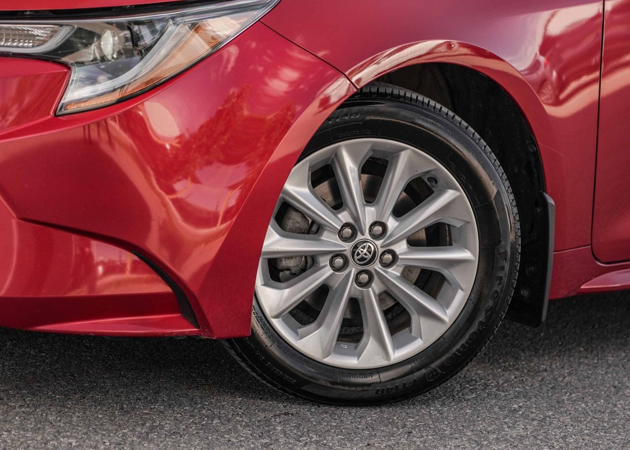 2021 Toyota Corolla LE UPGRADE