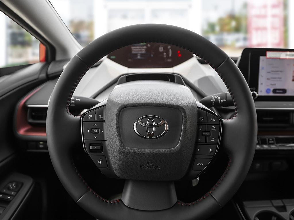 2025 Toyota Prius Plug-in Hybrid SE