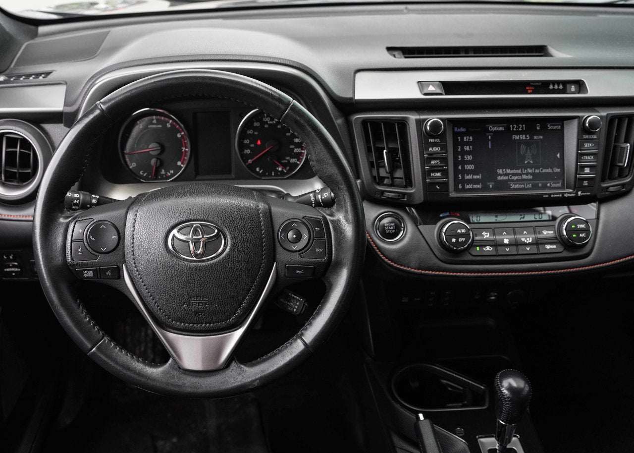 2018 Toyota RAV4 SE AWD