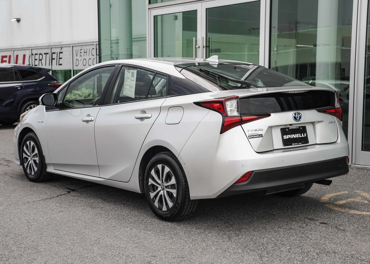 2019 Toyota Prius TECH PACKAGE!!