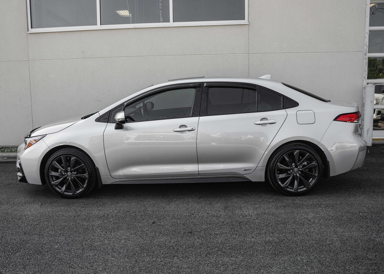 2023 Toyota Corolla SE HYBRID