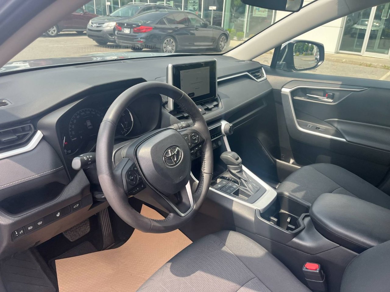 2024 Toyota RAV4 XLE AWD