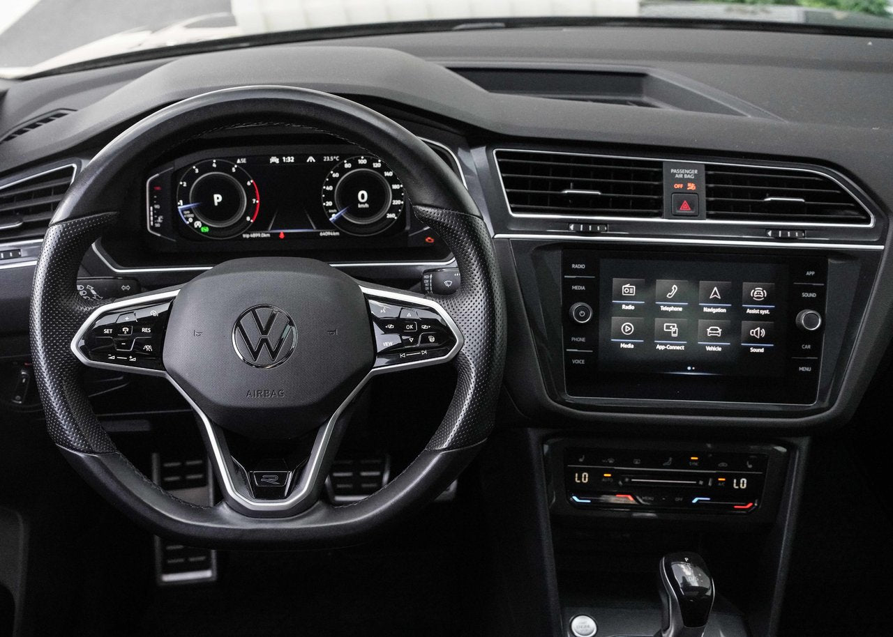 2022 Volkswagen Tiguan COMFORTLINE/AWD/RLINE/BLK EDITION/SUNROOF/KEYLESS/