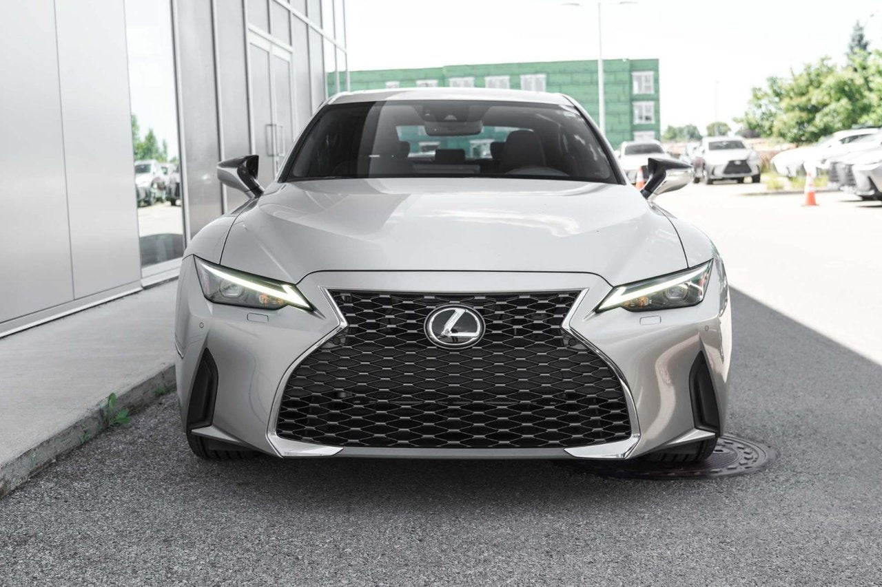 2022 Lexus IS 300 DEMO LUXURY AWD CUIR TOIT NAVI CARPLAY