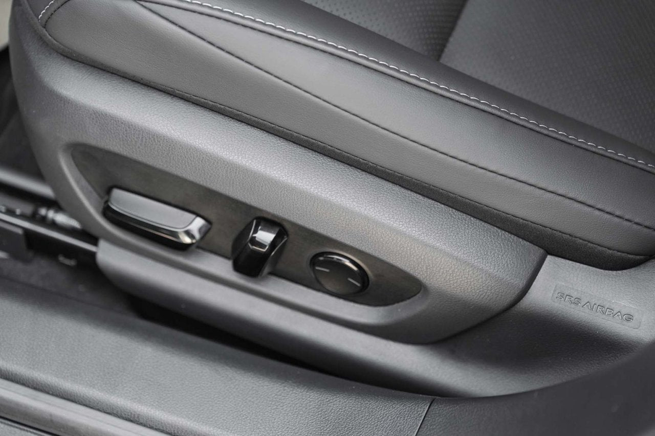 2025 Lexus ES HYBRID Premium