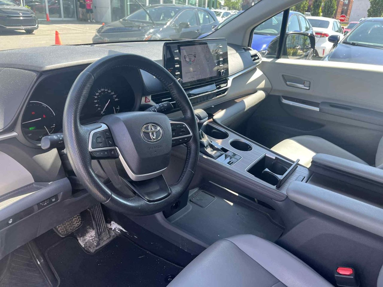 2021 Toyota Sienna XLE HYBRID AWD