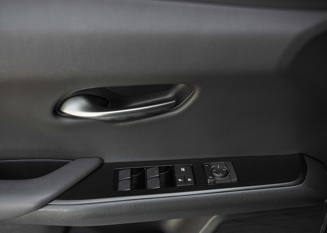 2022 Lexus UX 250h PREMIUM AWD HYBRIDE BAS KM CUIR TOIT CARPLAY
