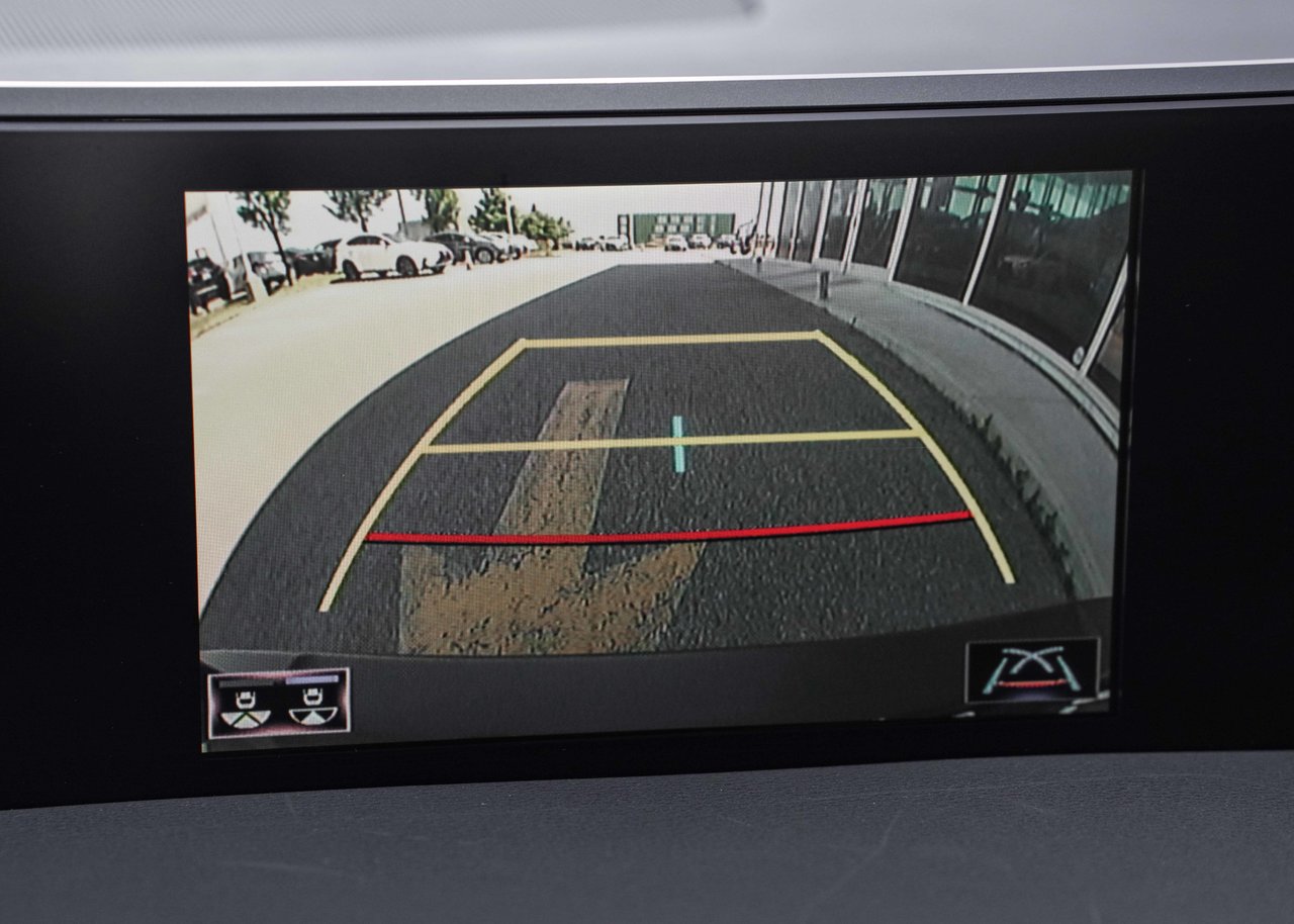 2022 Lexus UX 250h PREMIUM AWD HYBRIDE BAS KM CUIR TOIT CARPLAY