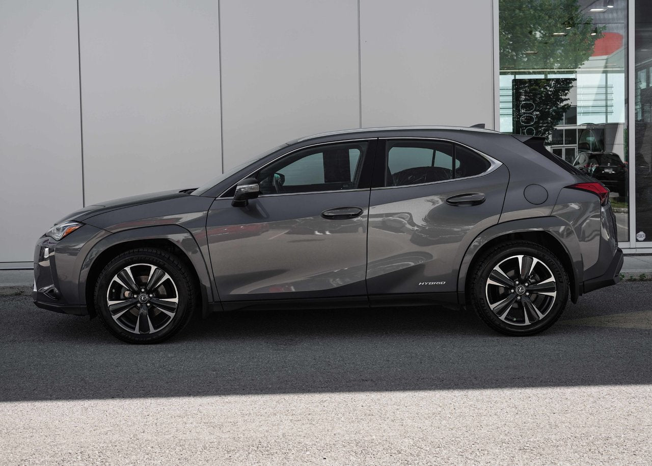 2022 Lexus UX 250h PREMIUM AWD HYBRIDE BAS KM CUIR TOIT CARPLAY
