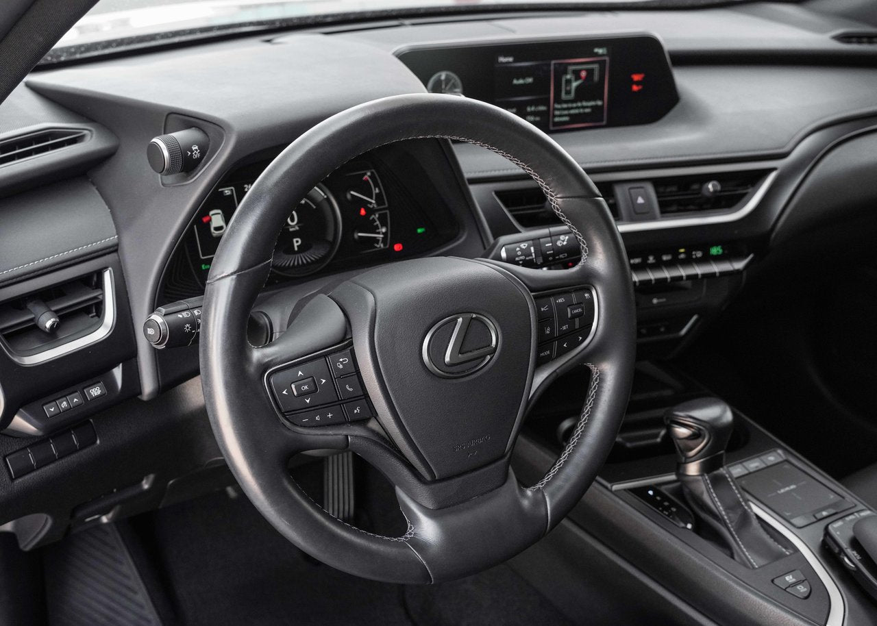 2022 Lexus UX 250h PREMIUM AWD HYBRIDE BAS KM CUIR TOIT CARPLAY